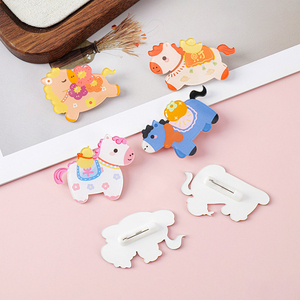 Spot Wholesale Cute cartoon pony brooch Acrylic <b>backpack</b> decoration pin <b>Kids</b> gift accessory pin Plastic Craft Decor - Product Image 1