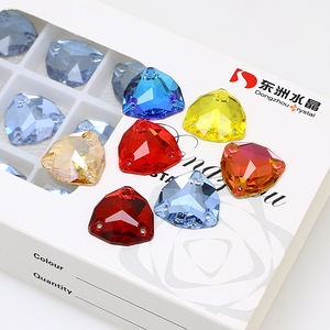 Dongzhou Cristaux Flatback Non Hotfix Coudre sur Strass Triangle Forme Perles de Cristal Accessoires de Couture pour Robe et Chaussures - Product Image 1