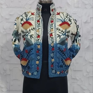 Chaqueta suzani tie dye con bordado Suzani, chaqueta larga para mujer, estilo bohemio, gitano, crewel, ideal para primavera, festivales, regalo especial. - Product Image 1