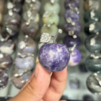 Groothandel Gemengde Natuurlijke Edelsteen Appel Beeldje Ingelegd Diamant Metalen Blad Kristal Fruit Sculptuur Ruwe Steen Feng Shui Vrede