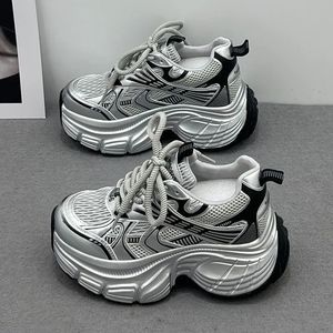 Nouvelle Collection 2026 : Baskets Tendance Décontractées pour Femme à Lacets, Semelle Épaisse, Qualité Supérieure - Product Image 1