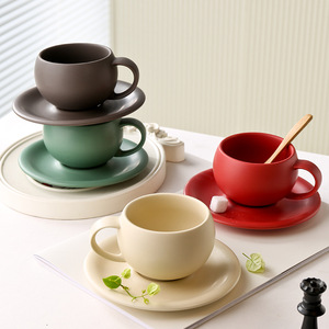Juego de tazas y bandejas de café de cerámica <span class=keywords><strong>mate</strong></span> de 300ml, <span class=keywords><strong>taza</strong></span> de café expreso de cerámica para restaurante, <span class=keywords><strong>taza</strong></span> de leche para desayuno con asa, <span class=keywords><strong>taza</strong></span> de capuchino - Product Image 1