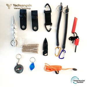 Kit de survie en plein air avec couteau, boussole, allume-feu et outils dans un étui portable - Product Image 6