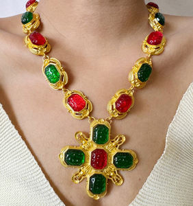 Kaimei 2025 Joyería de Moda al por Mayor, Collares de Aleación Baratos para Mujer, Collares de Metal con Diamantes de Estilo Barroco, Collares Largos Punk con Cruz - Product Image 5