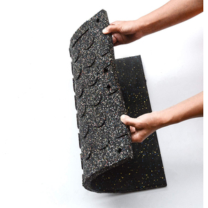 Tappetino <span class=keywords><strong>in</strong></span> <span class=keywords><strong>Gomma</strong></span> ad Alta Densità per Protezione Pavimenti di Palestre e Attrezzature Sportive - Product Image 3