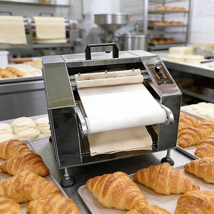 Equipo para Hacer Pan, Máquina Comercial de Sobremesa para Formar y Enrollar Croissants para Panadería y Pastelería - Product Image 1