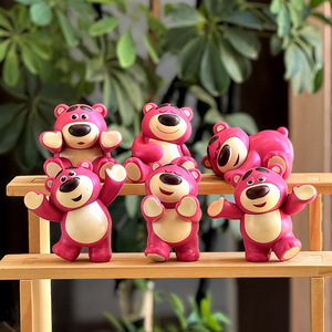 Orsetto Fragola Pazzo, Modello in PVC Fatto a Mano, Orsetto con Sedere Rosso Virale, Decorazione da Scrivania, Regalo, Bambola per Ragazze - Product Image 3