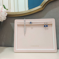 Plateau de présentation de bijoux en velours de luxe, plateau de présentation de bijoux avec logo personnalisé pour collier, bague, boucles d'oreilles, bracelet, vitrine OEM ODM