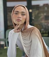 W-105 Nouvelle Arrivée 2025 – Voile d'été élégant dégradé de couleurs, Hijab en jersey doux et confortable effet ombré pour musulmanes, deux couleurs, Abaya