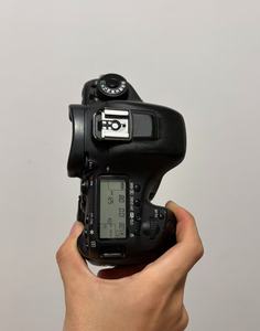 กล้อง DSLR Canon EOS 7D Mark II มือสอง ถ่ายภาพความเร็วสูง ราคาดี ตัวกล้องอย่างเดียว ไม่รวมเลนส์ - Product Image 3