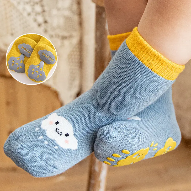 Custom Logo Cartoon Infant Thick Winter Bamboo Funny Boy Organic Cotton Non Slip Grip Baby Anti Slip Kids Socks