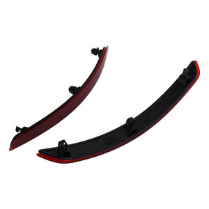 Reflector de Parachoques Trasero para Audi A3, Forma de Menisco, Material ABS, Instalación con Clic, Izquierdo y Derecho, Lente LED R175 - Product Image 5