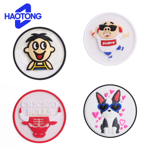 Tùy Chỉnh Thương Hiệu PVC Sáng Tạo 3D Silicone Ổ Cắm Nổi Logo Cao Su Cho Bảo Vệ Môi Trường Cho Hàng May Mặc Nhãn - Product Image 6