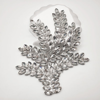 Nouvelle mode, cristal, strass, design floral brillant, fixation à chaud, décoration pour robe de danse et robe de soirée, accessoire vestimentaire