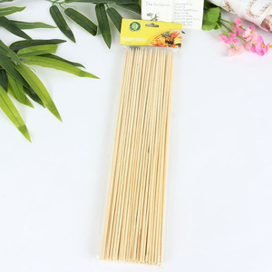 Brochetas de Bambú Saint Bamboo de 3.0mmx300mm para Asar a la Parrilla, Barbacoa, Frutas, Pastel de Arroz, Cordero, Tofu Apestoso, Uso en Mercados Nocturnos - Product Image 1