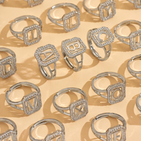 PDANY Nouvelle bague creuse à 26 lettres en laiton incrustée de zircon, bague ouverte, bijoux pour couple, bague de mariage
