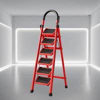 Échelle télescopique moderne en aluminium à 6 marches avec design d'escalier pour usage domestique, durable et antidérapante