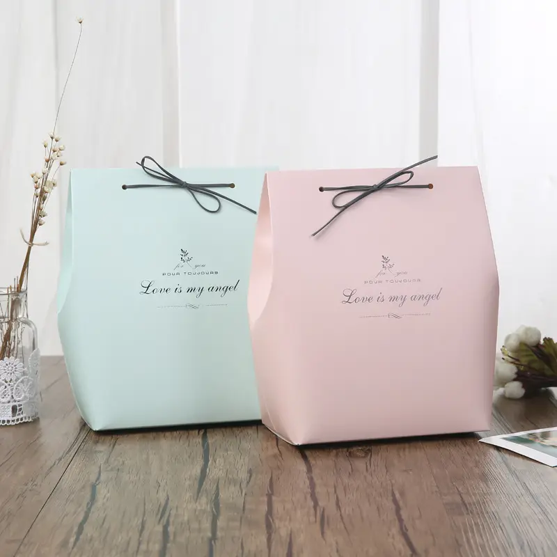 Latest Design Art Paper Bag Customize logo Gift Packaging Paper bag With Leather Cord