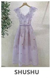 Spot Goods <span class=keywords><strong>2022</strong></span> diseñador vietnamita estilo Hada industria pesada vestido blanco temperamental minoría encaje hueco AMY - Product Image 6