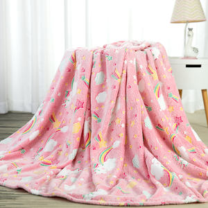 Luce nella <span class=keywords><strong>coperta</strong></span> scura nuvola arcobaleno per bambini e ragazze compleanno natale illuminano la <span class=keywords><strong>coperta</strong></span> decorazione del letto della camera da letto - Product Image 4