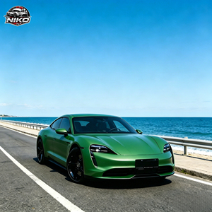Vinilo Adhesivo NIKO para Envolver el Automóvil, Vinilo Autoadhesivo en Rollo PET, Color Verde Piano Racing, para Cambiar el Color del Vehículo - Product Image 1