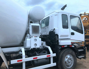 Buena calidad Isuzu 360 caballos de fuerza 6X4 hormigonera usada Isuzu camión cisterna de cemento a bajo precio de venta - Product Image 4