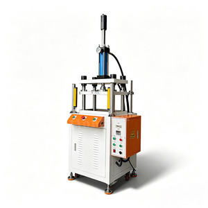 Prensa Hidráulica Industrial de Cuatro Columnas para Estampado y Conformado Profundo de Metal, Extrusión y Formado de Chapa Metálica - Product Image 3