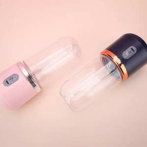 เครื่องปั่นน้ำผลไม้พกพาไร้สายแบบชาร์จไฟได้ขนาดเล็ก 4 ใบมีด สำหรับทำสมูทตี้และน้ำผลไม้ปั่น - Product Image 4
