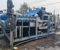 Automatische riemtransporteermachine voor het maken van sap van appel, sinaasappel, watermeloen, mango en ananas.