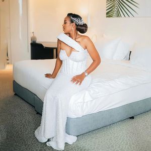 <span class=keywords><strong>Vestidos</strong></span> <span class=keywords><strong>de</strong></span> Novia Árabes Aso Ebi con Cuentas, Un Hombro Descubierto, <span class=keywords><strong>Vestidos</strong></span> <span class=keywords><strong>de</strong></span> <span class=keywords><strong>Fiesta</strong></span> <span class=keywords><strong>de</strong></span> Novia Lujosos, Corsé Personalizado con Cuello en V, <span class=keywords><strong>Vestidos</strong></span> <span class=keywords><strong>De</strong></span> Novia - Product Image 1