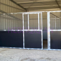 Box à chevaux mobile sur mesure avec structure métallique, écurie temporaire portable avec portes pour ferme extérieure