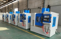 Centre d'usinage vertical 3 axes VMC650 avec commande CNC GSK, guidage linéaire trempé automatique BT40 pour l'usinage de précision des matrices