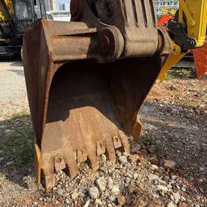 Excavatrice sur chenilles hydraulique Volvo EC200 de 20 tonnes, engin lourd pour l'exploitation minière, les travaux de carrière, la construction routière et les travaux de terrassement - Product Image 5