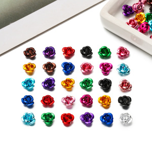 Pendentif en aluminium en forme de rose, petit design floral coloré, accessoire de bijouterie DIY pour bracelet, collier, ornement - Product Image 5