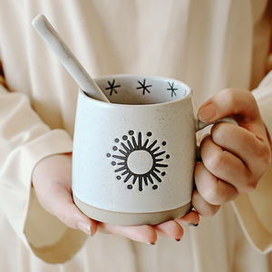 Taza <span class=keywords><strong>de</strong></span> cerámica Lelyi American Retro pintada a mano con <span class=keywords><strong>sol</strong></span> y luna, taza <span class=keywords><strong>de</strong></span> <span class=keywords><strong>café</strong></span> Simple creativa <span class=keywords><strong>de</strong></span> alto valor - Product Image 3