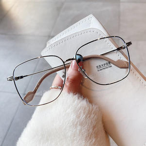 Monture de lunettes rectangulaire irrégulière Qianai pour femmes, en métal, anti-lumière bleue, verres PC, taille moyenne, style coréen, tendance - Product Image 5