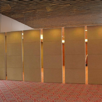 Cloison mobile au design moderne, coulissante et pliable, pour la division des bureaux