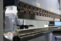 Presse plieuse CNC DP-ES Genius 300 tonnes 4000 mm à longue durée de vie, robuste, 8+1 axes, DELEM DA69T, pour pliage de tôles
