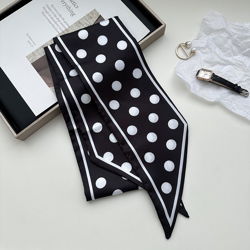 Border dots black background