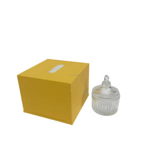 กล่องแข็งแบบเปิดฝาได้สำหรับบรรจุภัณฑ์ครีมทาหน้าและครีมบำรุงรอบดวงตา สีเหลืองเนื้อเนยเคลือบด้าน พร้อมลายนูนและลอกลายแบบ Deboss - Product Image 3