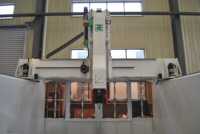 Centre de fraisage CNC 5 axes de grande taille RCF 1325, fourni directement par le fabricant, pour la découpe de nouveaux matériaux aérospatiaux et le travail du bois.