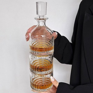 Set <span class=keywords><strong>di</strong></span> Bicchieri Decanter per <span class=keywords><strong>Vino</strong></span> in Cristallo Vintage con Rilievi, Impilabili, Set <span class=keywords><strong>di</strong></span> Bicchieri Decanter per Whisky Impilabili, Capacità 280ml - Product Image 6