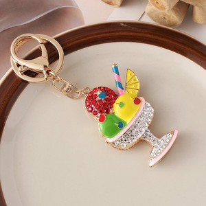Nouvel Arrivage : Porte-clés en métal mignon avec pendentif en émail couleur diamant en forme de coupe de crème glacée pour clés de voiture, sacs, mini cadeau - Product Image 4