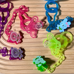 Chupete <span class=keywords><strong>de</strong></span> Silicona Redondo, Suave, Ligero, Libre <span class=keywords><strong>de</strong></span> BPA y No Tóxico, para Bebés Recién Nacidos, con Cadena Antipérdida - Product Image 4