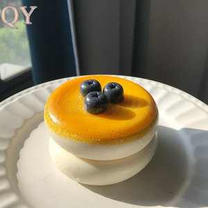 Qy taba ของเล่นเค้กสกุชชี่ชีสของเล่นของหวานสตรอเบอร์รี่ที่เพิ่มขึ้นช้าบรรเทาความเครียดประสาทสัมผัสของขวัญของเล่น - Product Image 3