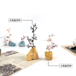 फेंगशुई सजावट के लिए सबसे अधिक बिकने वाला फैशन ध्यान हस्तनिर्मित कच्चा पत्थर नीलम का पेड़
