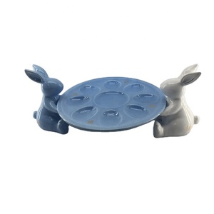 Plato de Cerámica de Dolomita con Diseño de Conejito de Pascua, Bonito Porta Huevos para Cocina, Personalizable - Product Image 1