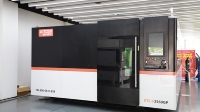 Machine de découpe laser pour métaux 6kw 8kw 12kw avec dispositif de remplacement automatique de la buse