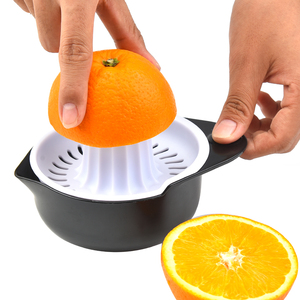 <span class=keywords><strong>Presse</strong></span> à main vis plastique multifonctionnel Orange Squeezer <span class=keywords><strong>manuel</strong></span> <span class=keywords><strong>citron</strong></span> Fruirt <span class=keywords><strong>presse</strong></span>-agrumes pratique jus <span class=keywords><strong>presse</strong></span>-agrumes cuisine bonnes choses - Product Image 3