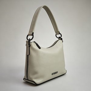 Sac à bandoulière en cuir crème simple, surface lisse, logo métallique, sac à main léger pour tous les jours - Product Image 3